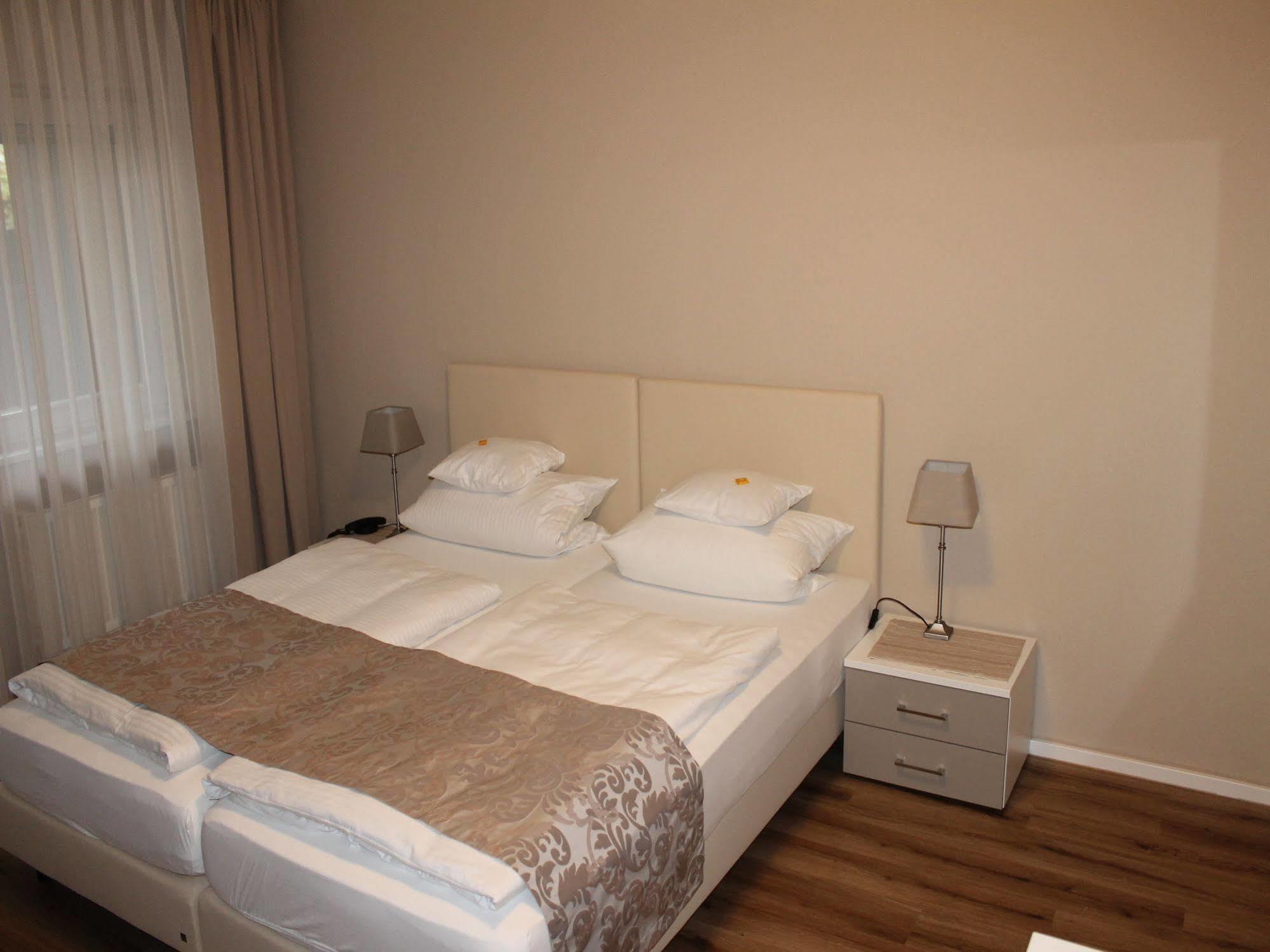 Garni Bellevue Hotel 2*