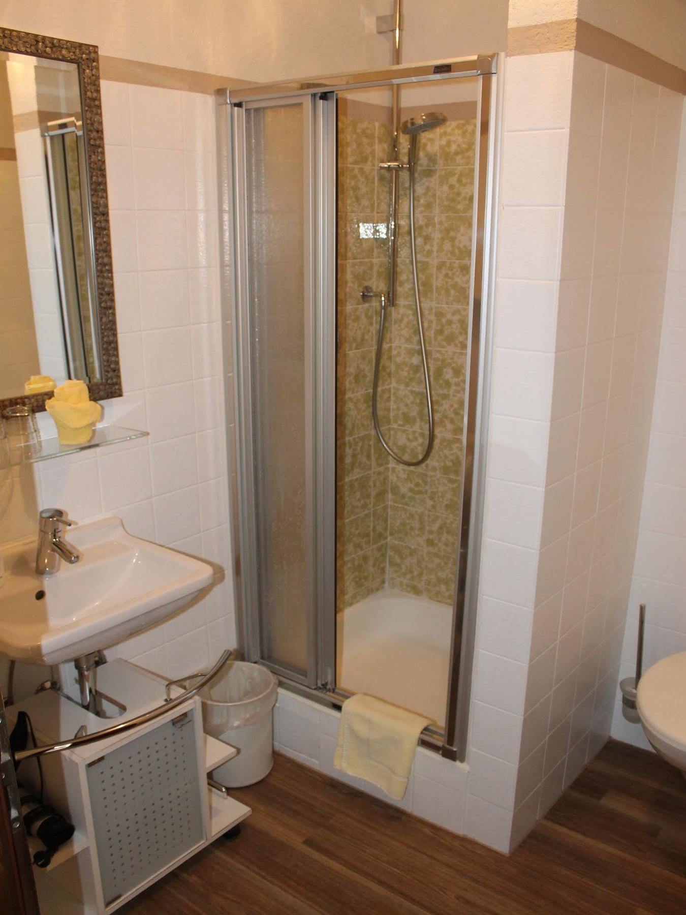 Garni Bellevue Hotel 2*