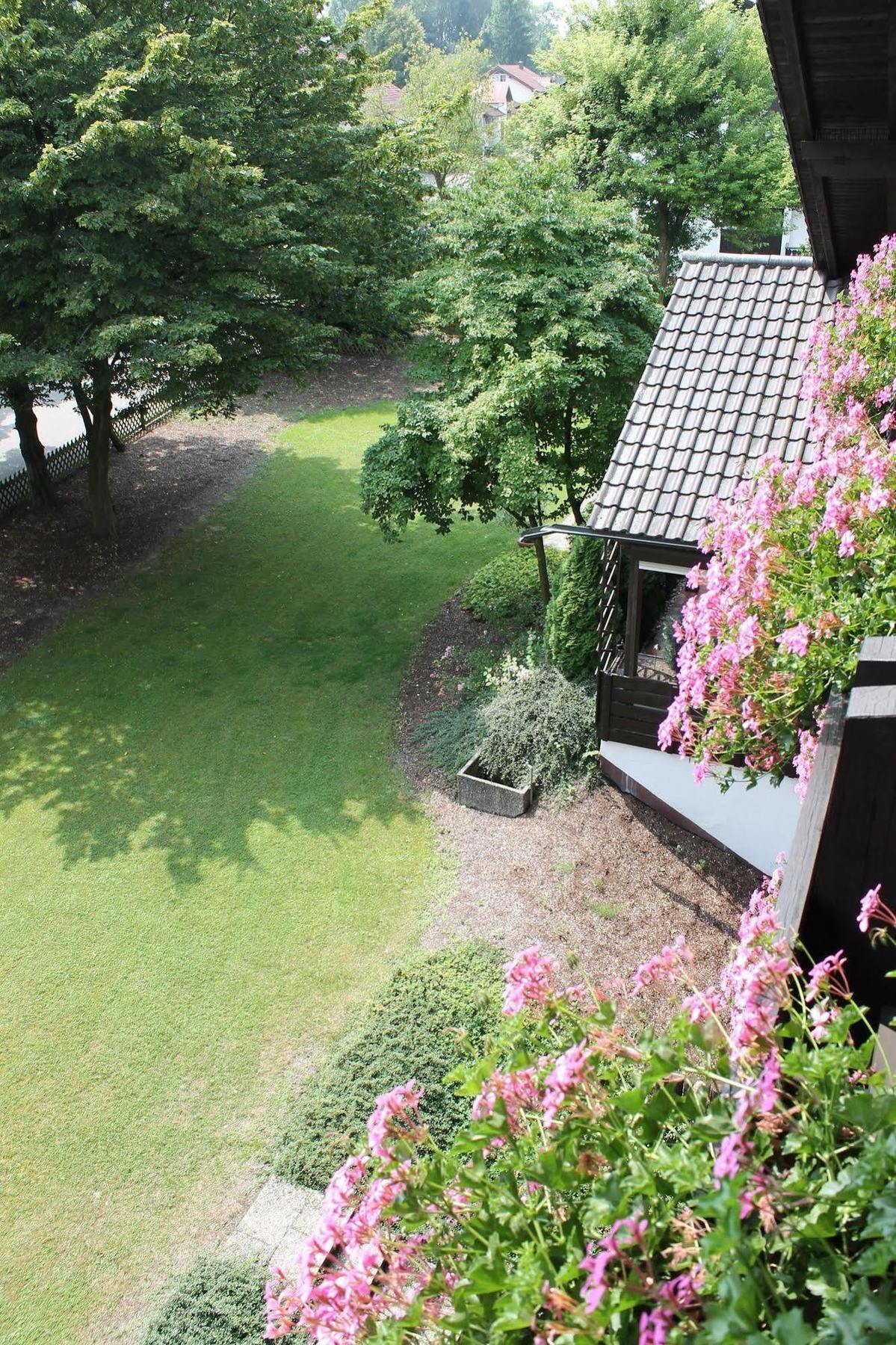 Hotel Garni Bellevue 2*